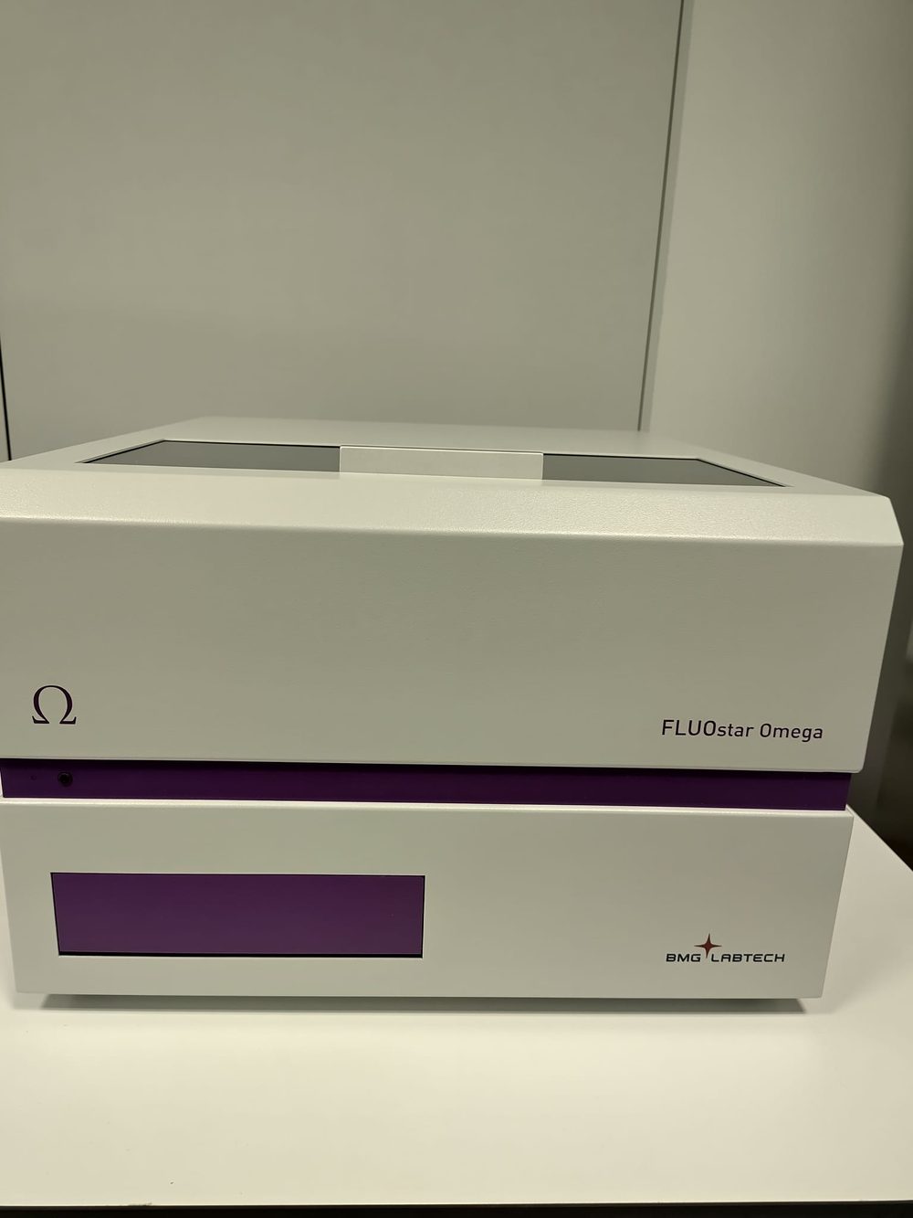 BMG LABTECH FLUOstar Omega plate reader
